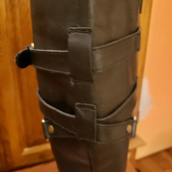 Wide calf Leather Boots!