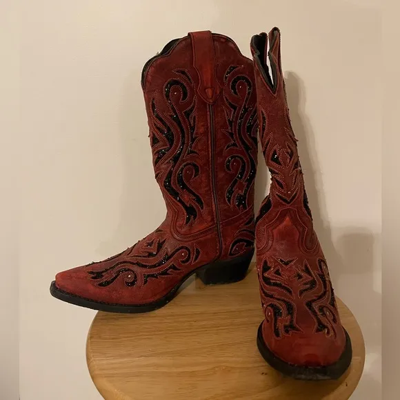 Wild Thang Laredo Leather Rustic Cowgirl Boots Women’s 10 Red &amp; Black Sequin