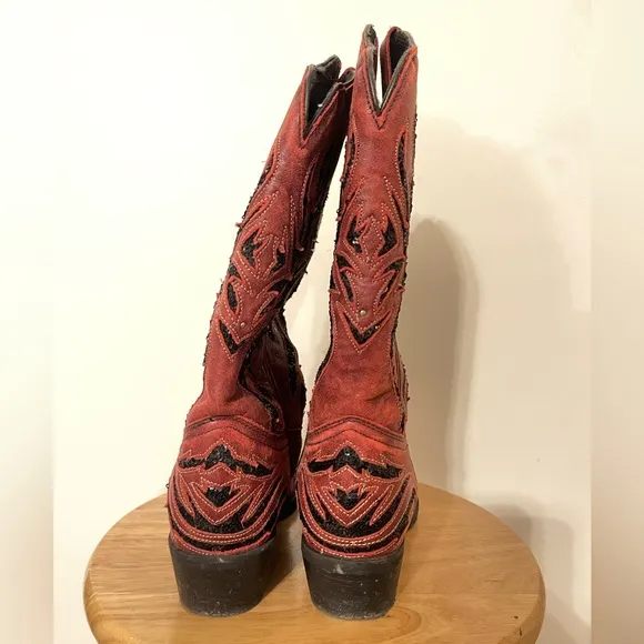 Wild Thang Laredo Leather Rustic Cowgirl Boots Women’s 10 Red &amp; Black Sequin