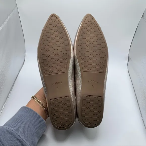Women's Birdies The Goldfinch Leather Flats in Silver Size 8 pointy toe  1083