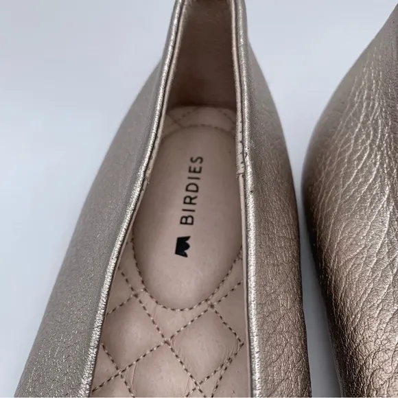 Women's Birdies The Goldfinch Leather Flats in Silver Size 8 pointy toe  1083
