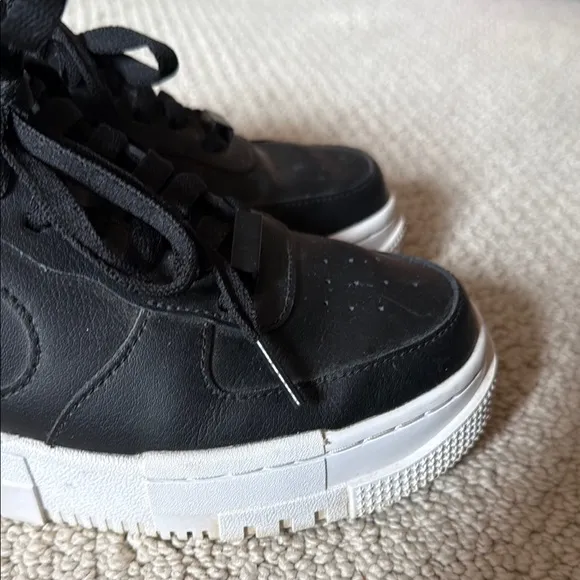 Women’s Nike Airforce 1 Pixel Black and White Sneakers