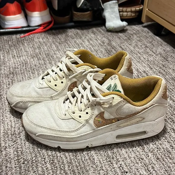 Women’s Nike Cream and Brown Sneakers