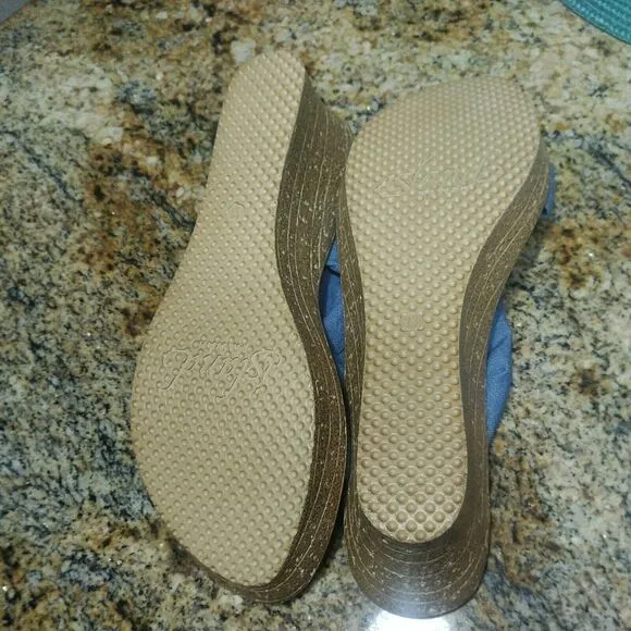 Women's Shoes US 11 Island Slipper Suade Thong Wedge Sandals Blue Fabric Slide