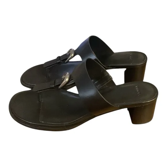 Women’s Vince Aubrey Leather Thong Sandals, size 8