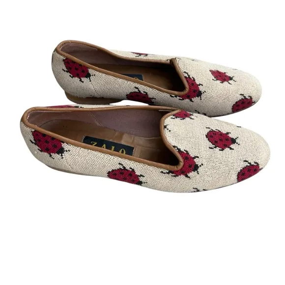 Zalo Cream Canvas/Tapestry Lady Bug Print Round Toe Size 8 Flats Whimsical Print