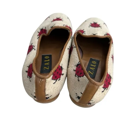 Zalo Cream Canvas/Tapestry Lady Bug Print Round Toe Size 8 Flats Whimsical Print