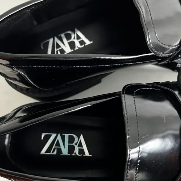 ZARA  FLAT LUG SOLE LOAFERS  in Black Size 10