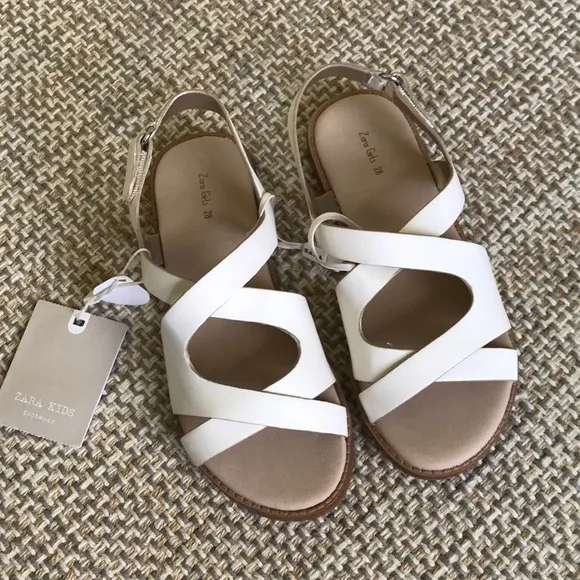 Zara Girls Leather Sandals (size 10.5)