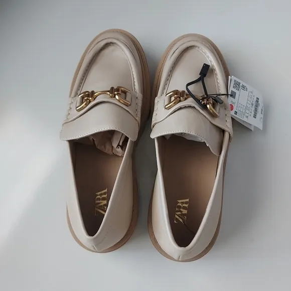 Zara Leather Buckle Lug Sole Loafers