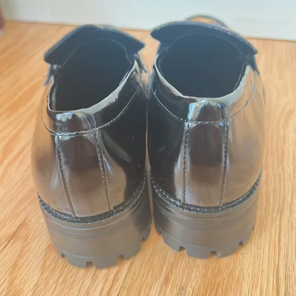 Zara SZ 37 Leopard faux leather smooth lug sole Loafers.
